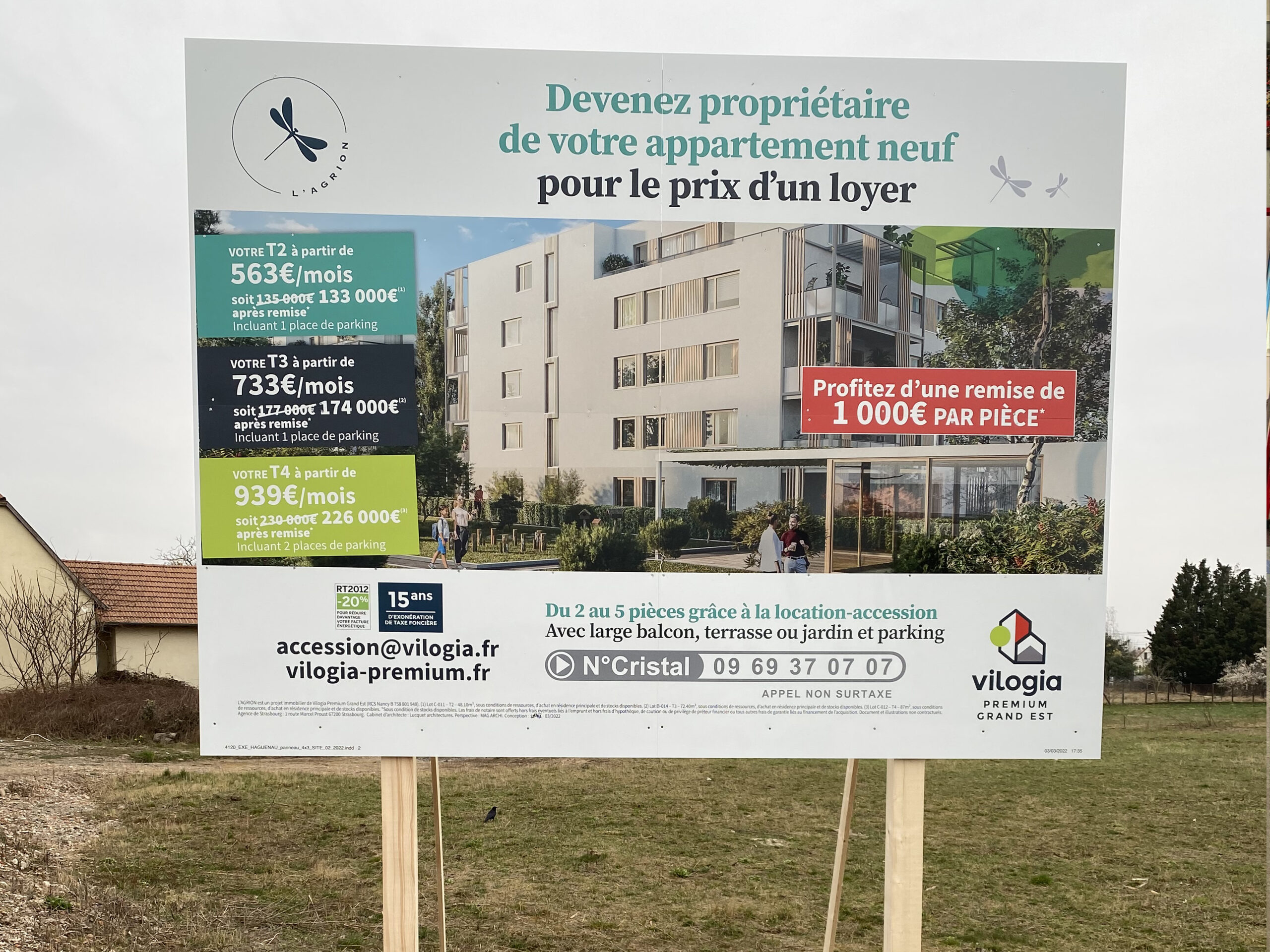 Signalétique extérieure : panneau de chantier avec décor en impression numérique
